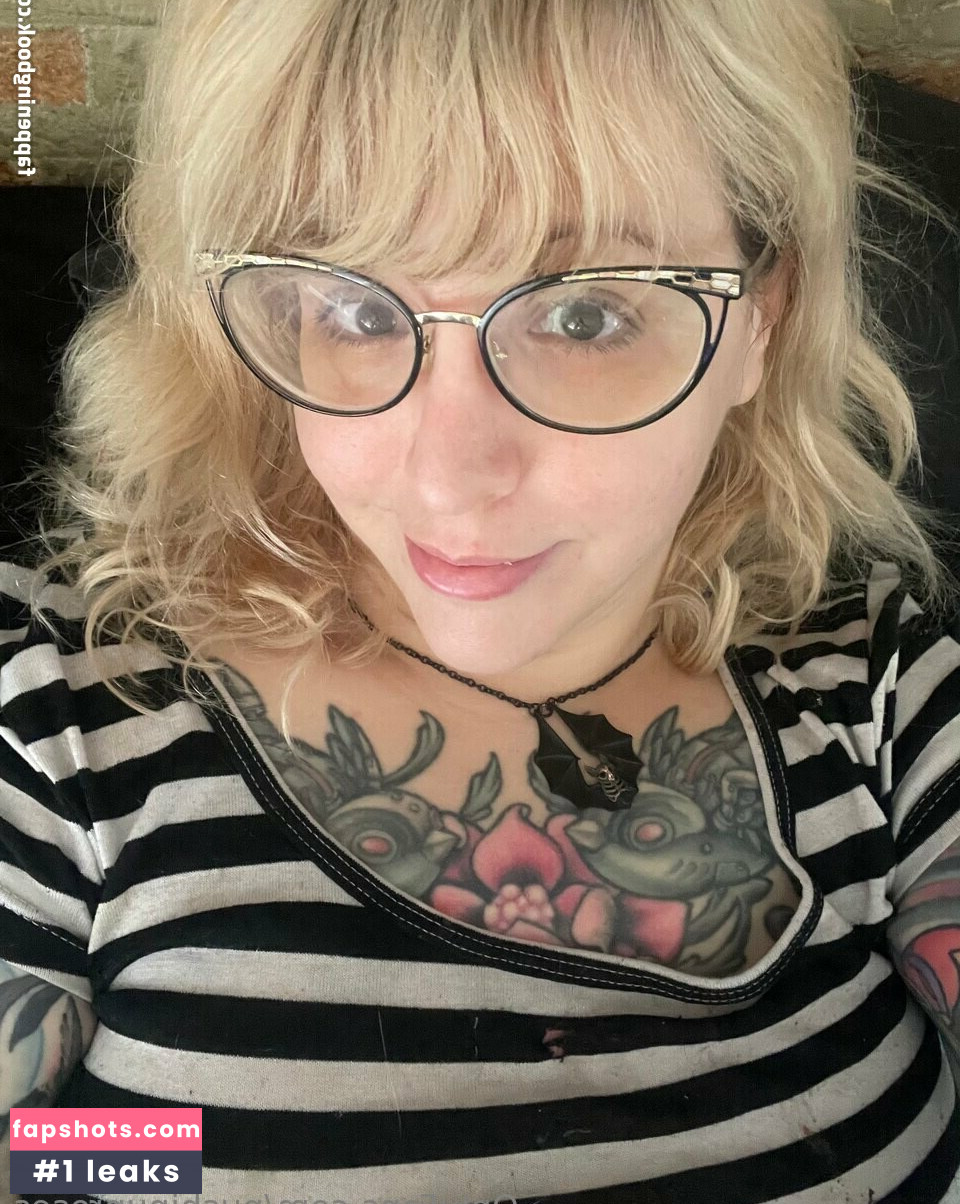 PushingUpRoses gallery photo #34