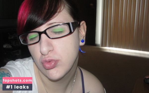 PushingUpRoses gallery photo #333