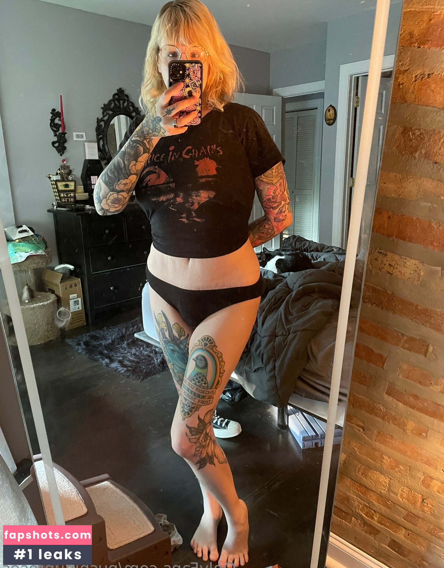 PushingUpRoses gallery photo #35