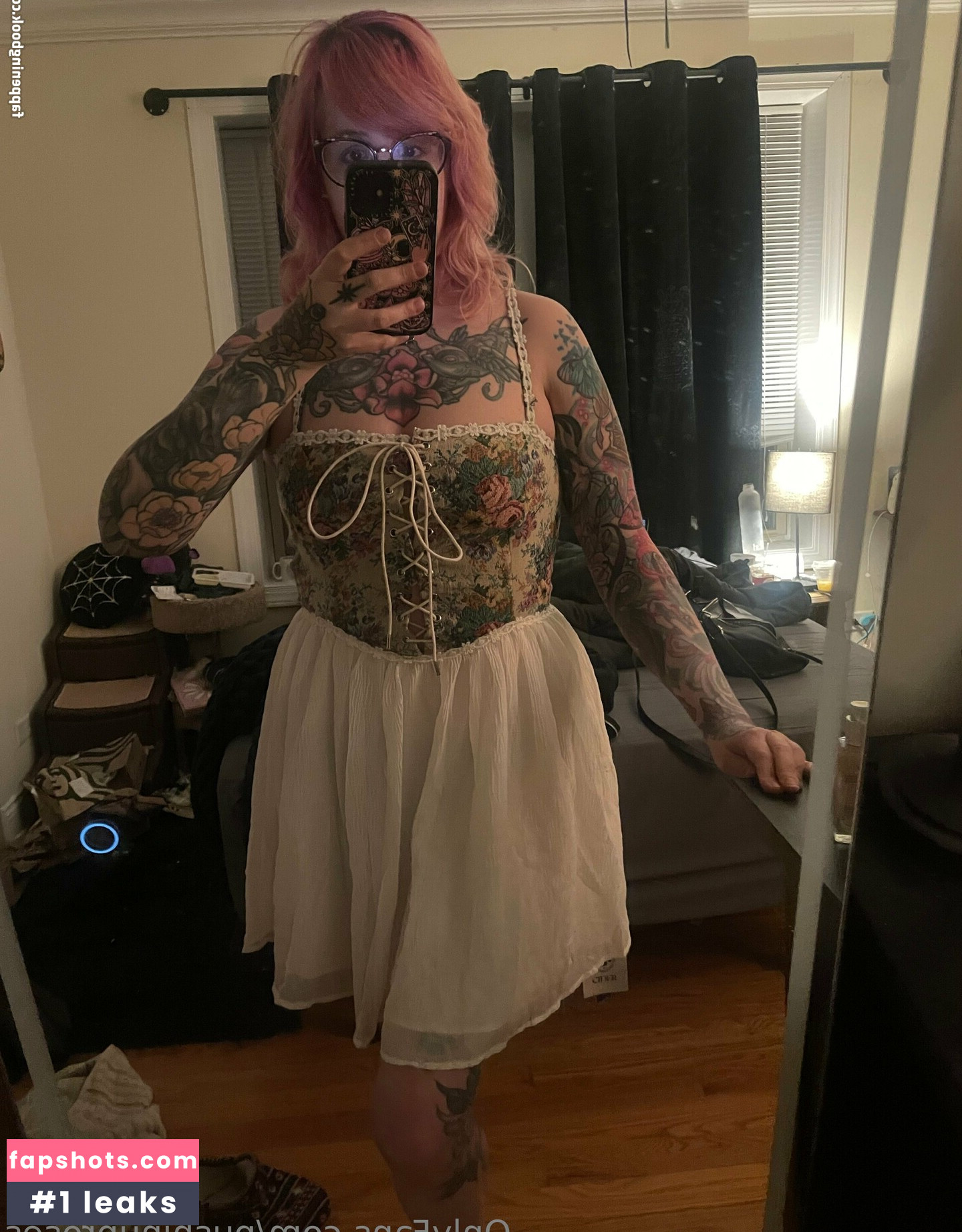 PushingUpRoses gallery photo #56