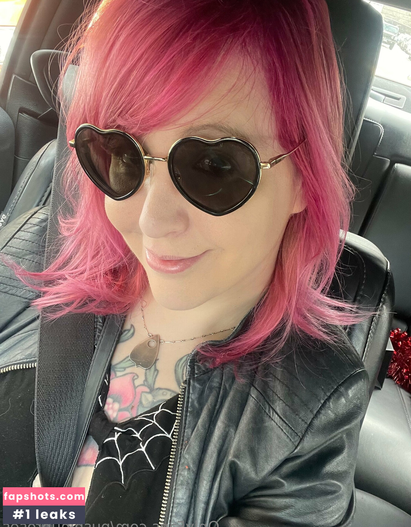 PushingUpRoses gallery photo #73