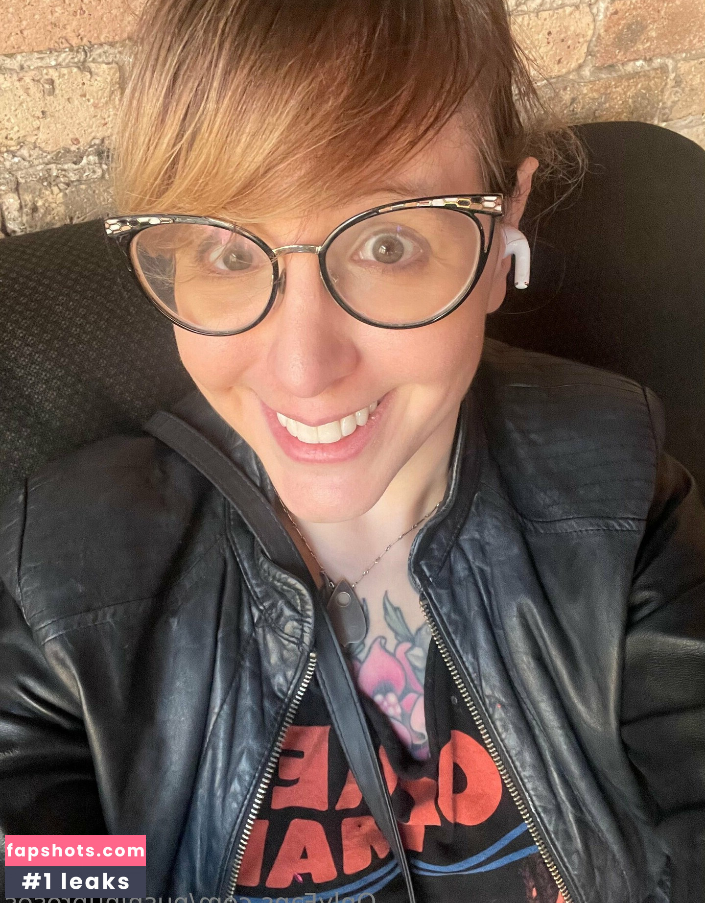 PushingUpRoses gallery photo #75