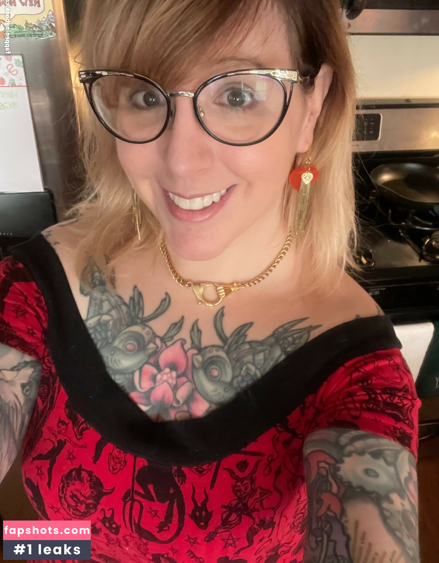 PushingUpRoses gallery photo #83