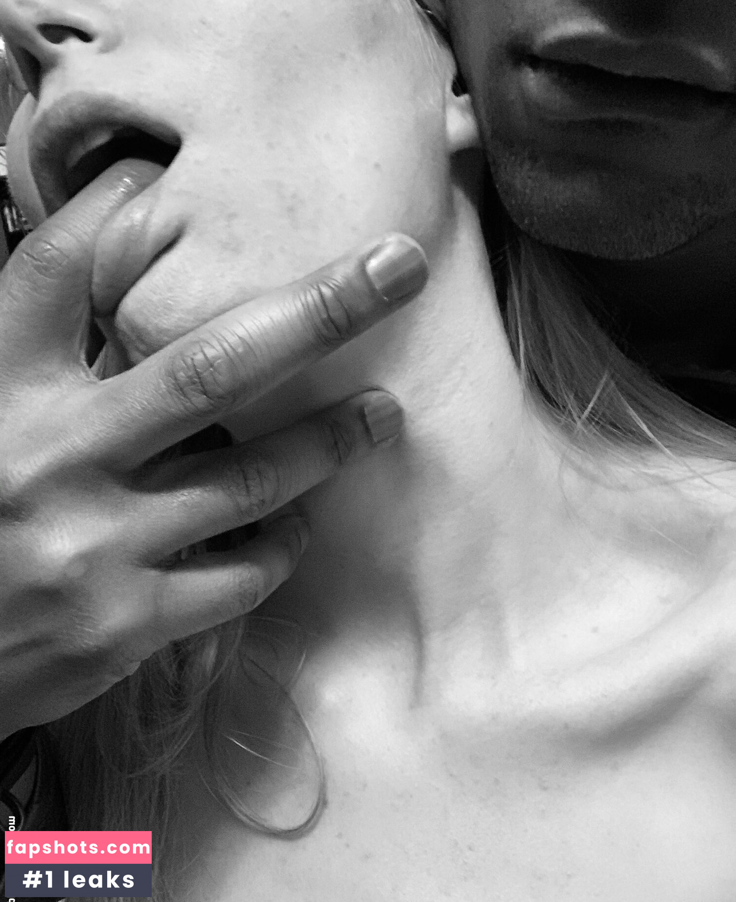 QChotcpl Nude Leaks OnlyFans Photos #20 - LeakJerk