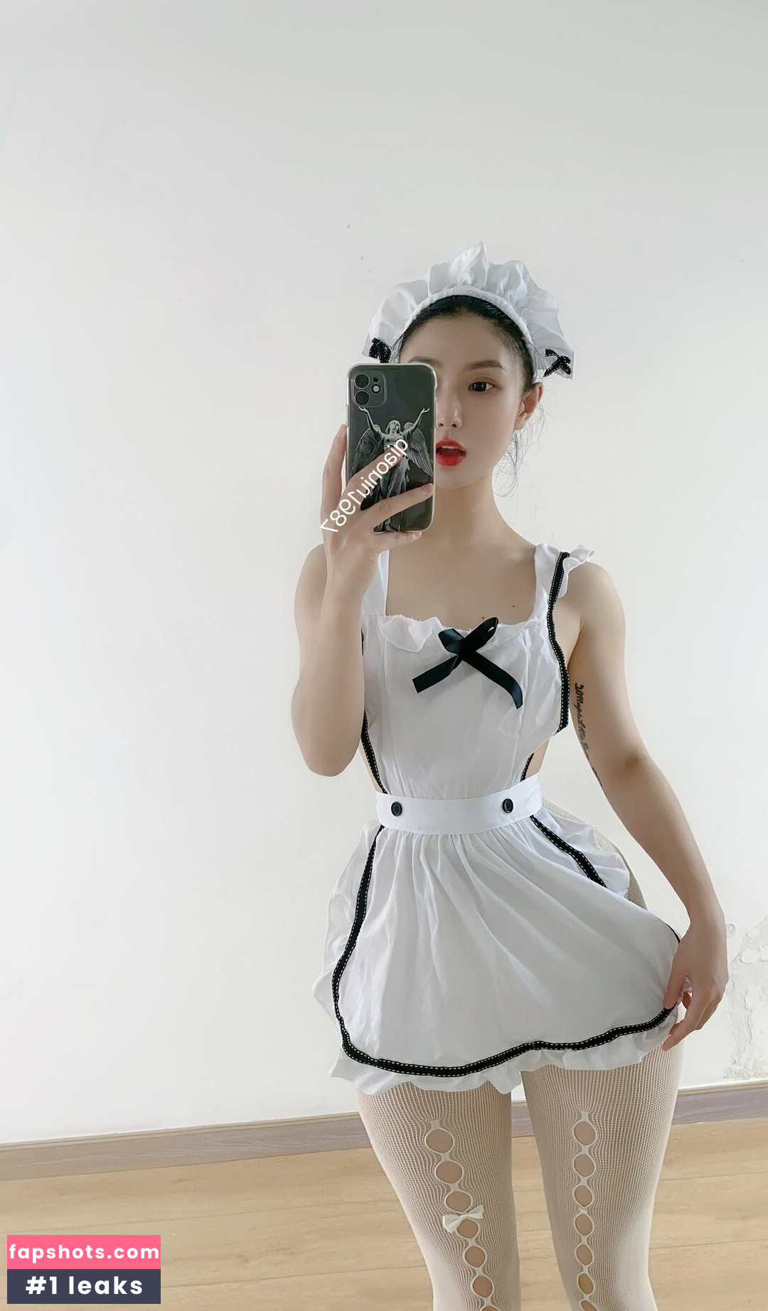 QiaoniuTT gallery photo #1065