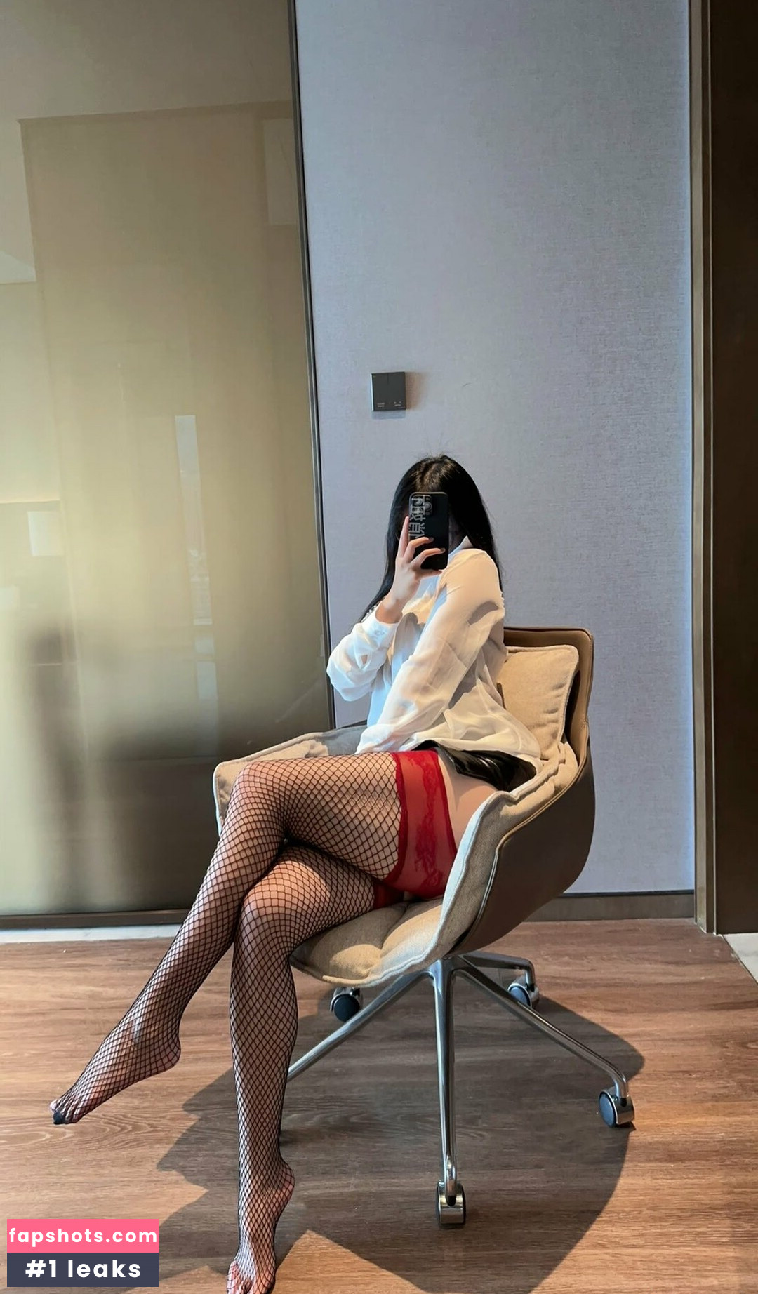 QiaoniuTT gallery photo #1122