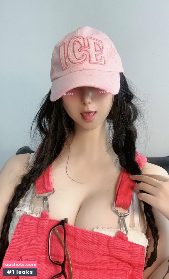 QiaoniuTT gallery photo #1177