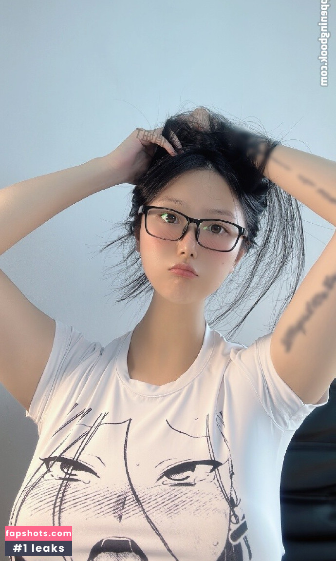 QiaoniuTT gallery photo #1236