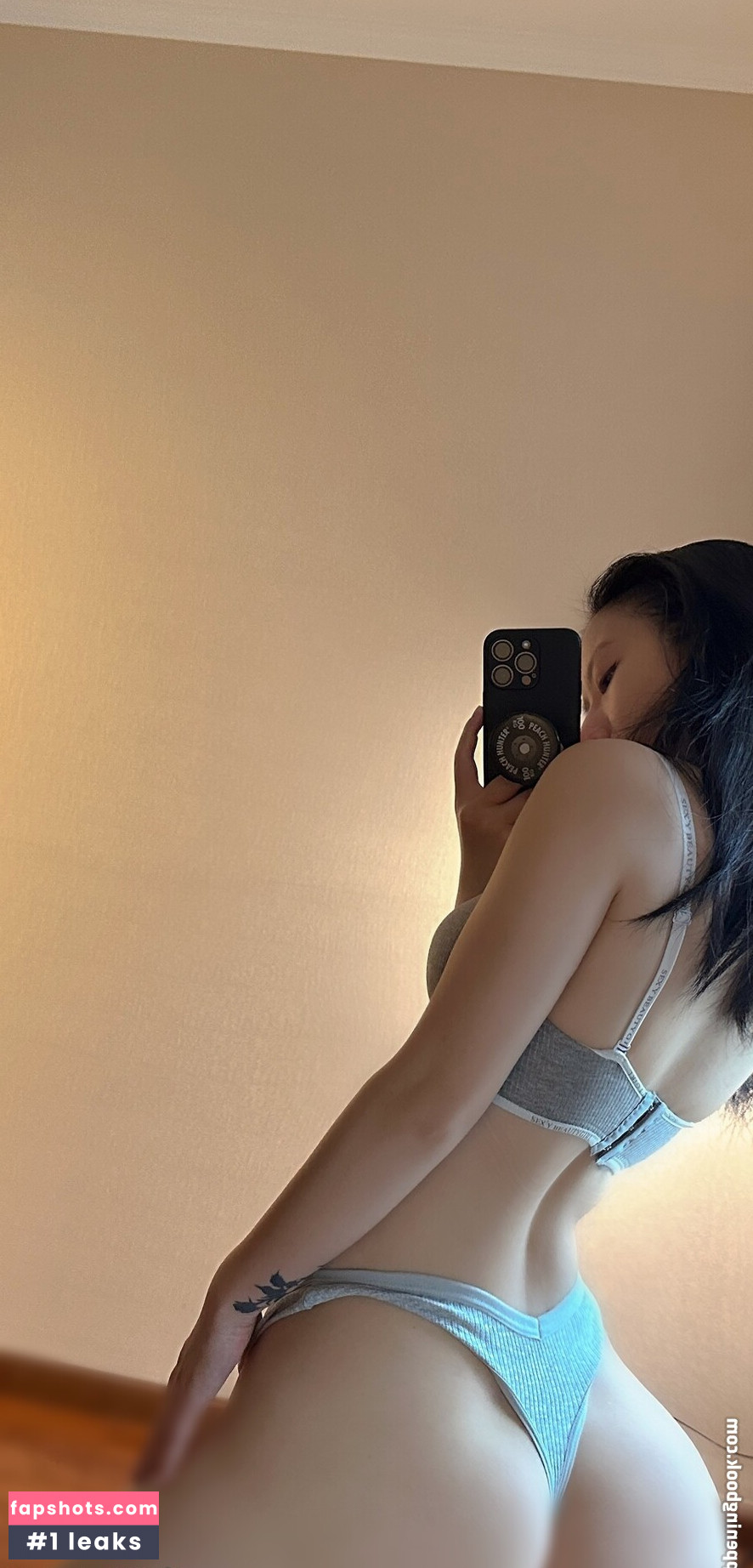 QiaoniuTT gallery photo #134