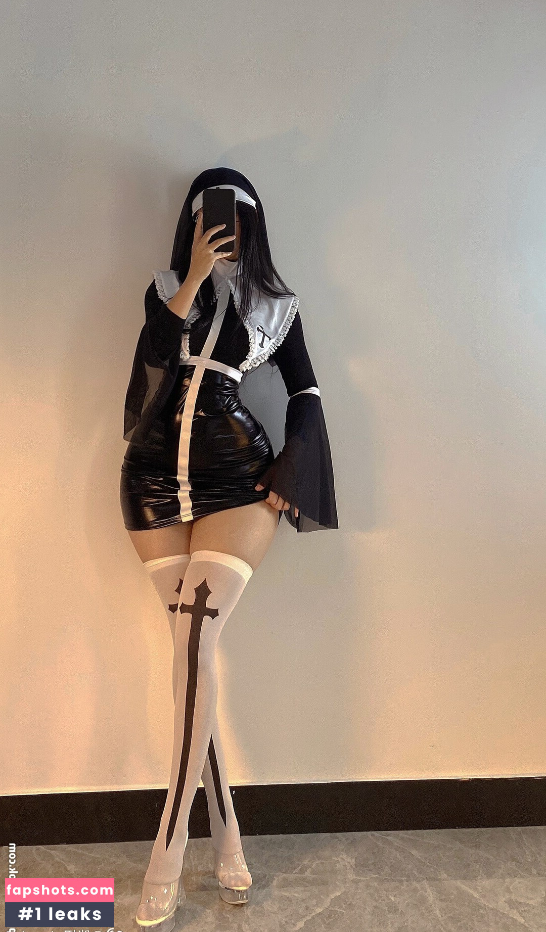 QiaoniuTT gallery photo #149