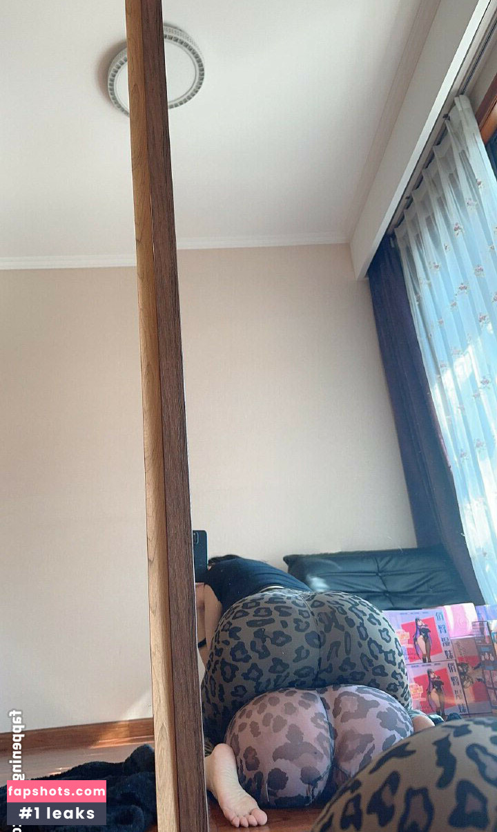 QiaoniuTT gallery photo #233