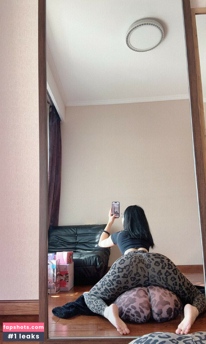 QiaoniuTT gallery photo #234