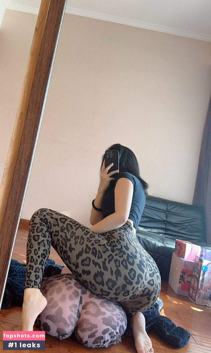 QiaoniuTT gallery photo #235