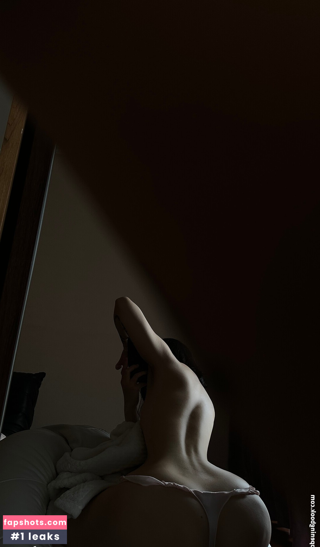 QiaoniuTT gallery photo #243