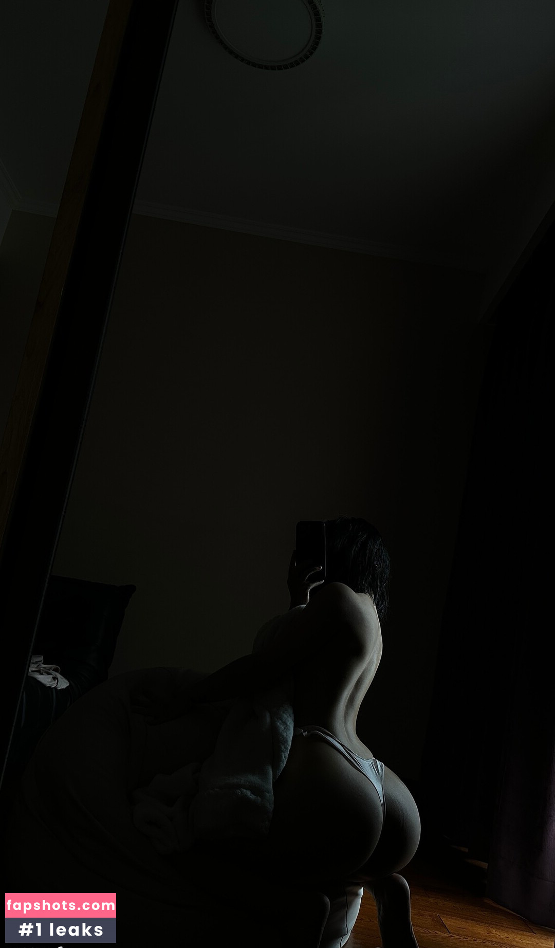 QiaoniuTT gallery photo #244