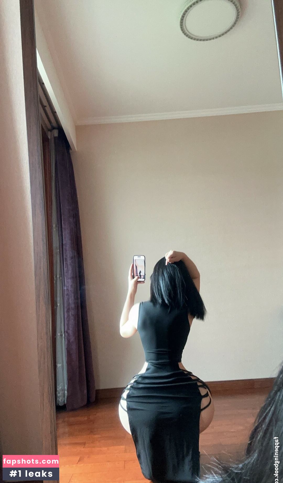 QiaoniuTT gallery photo #254