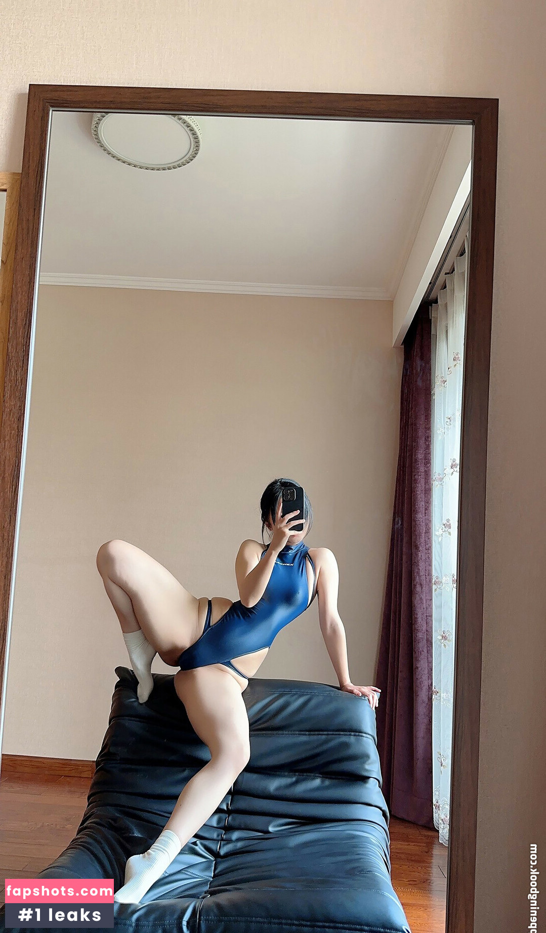 QiaoniuTT gallery photo #293