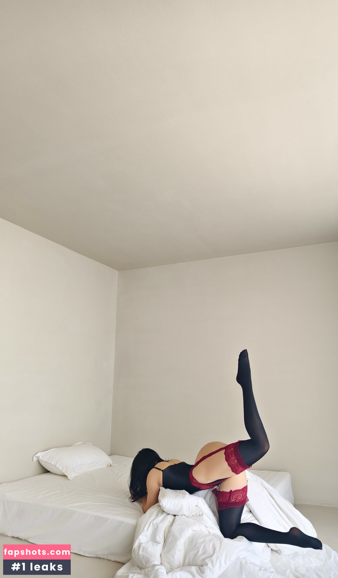 QiaoniuTT gallery photo #388