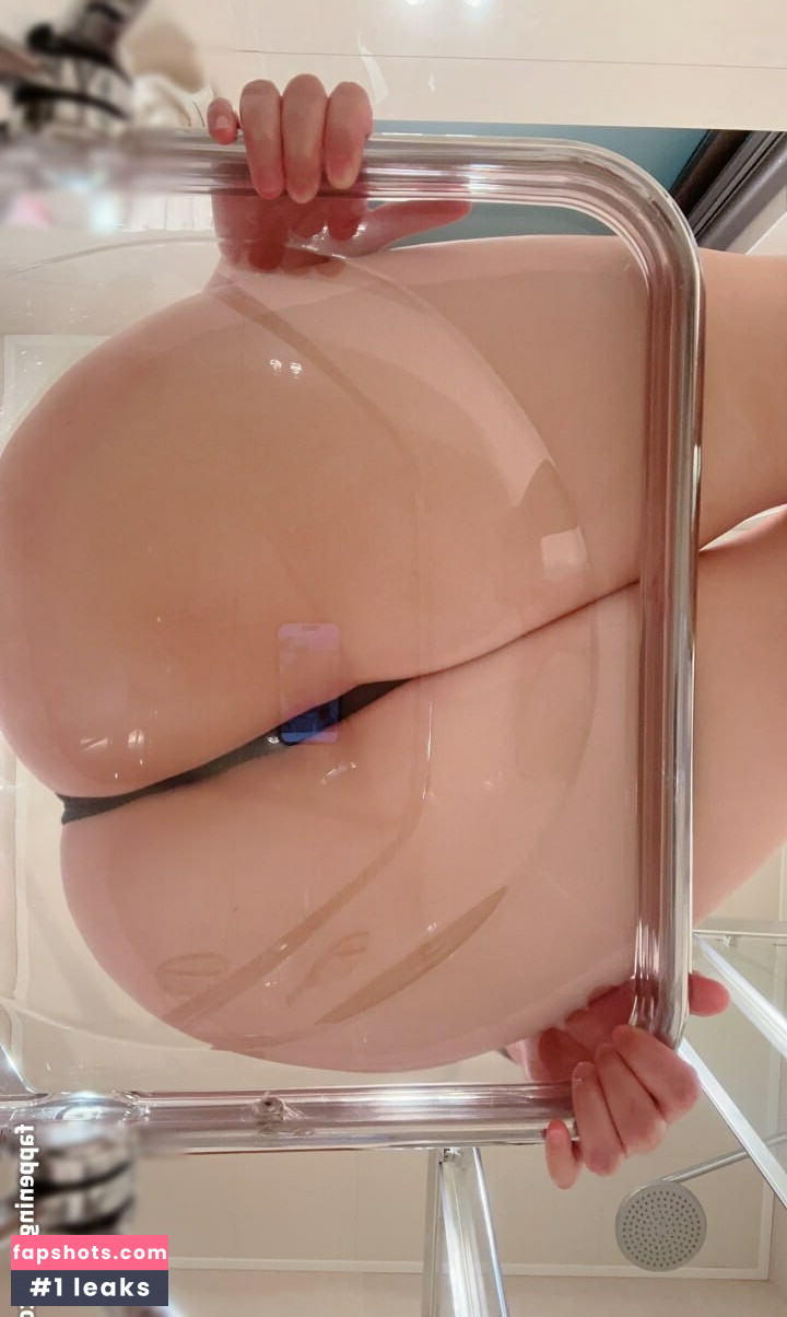 QiaoniuTT gallery photo #437