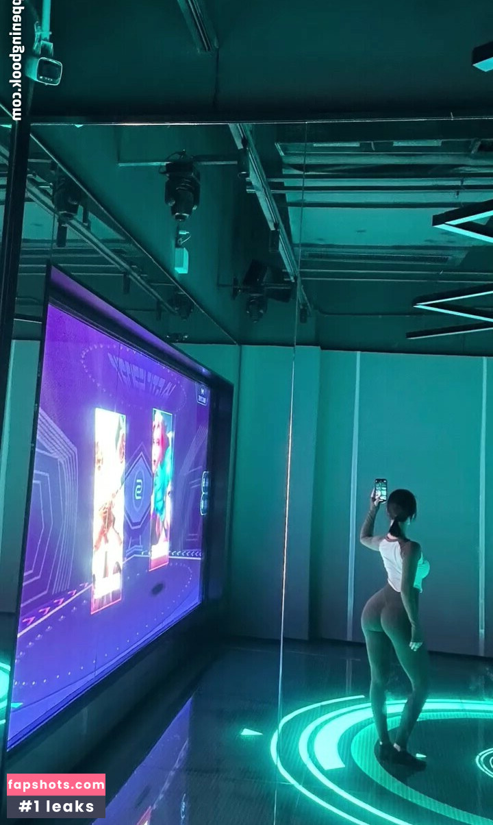 QiaoniuTT gallery photo #511