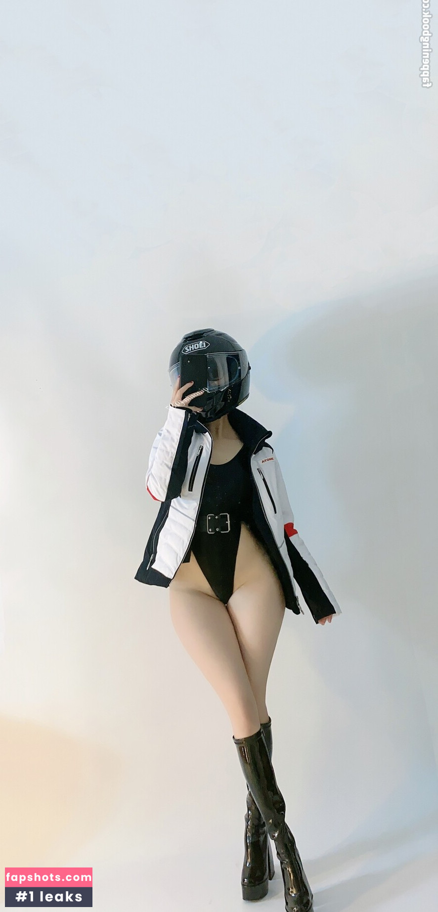 QiaoniuTT gallery photo #725