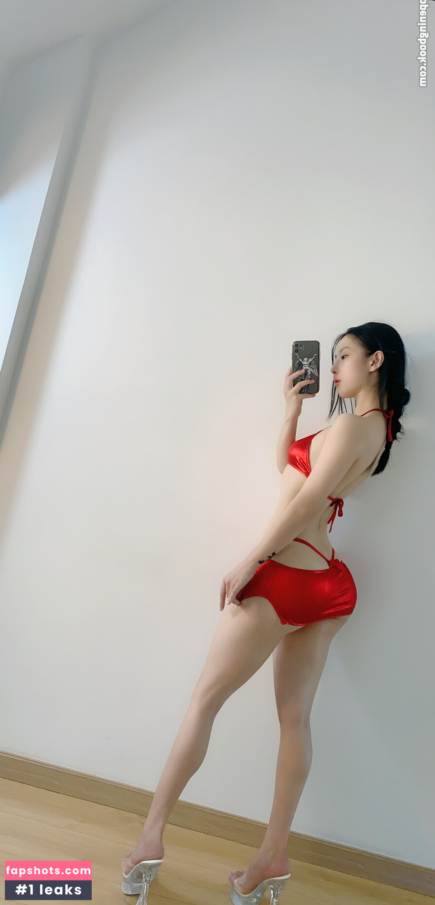 QiaoniuTT gallery photo #753