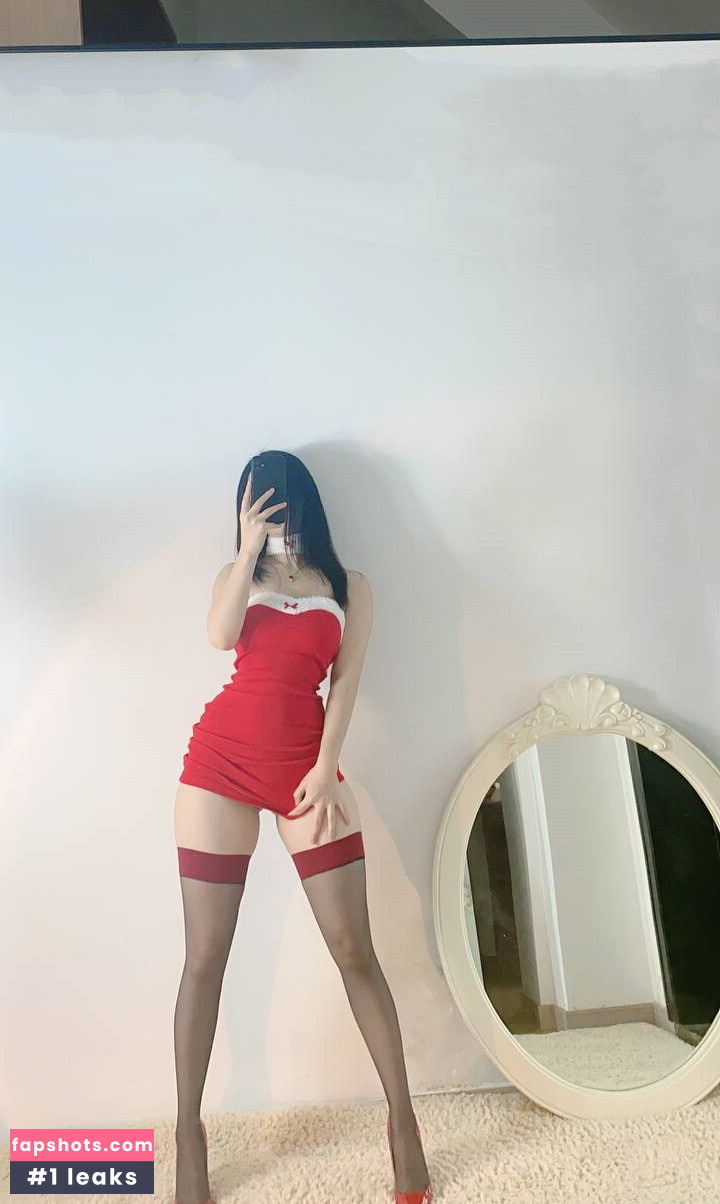 QiaoniuTT gallery photo #761