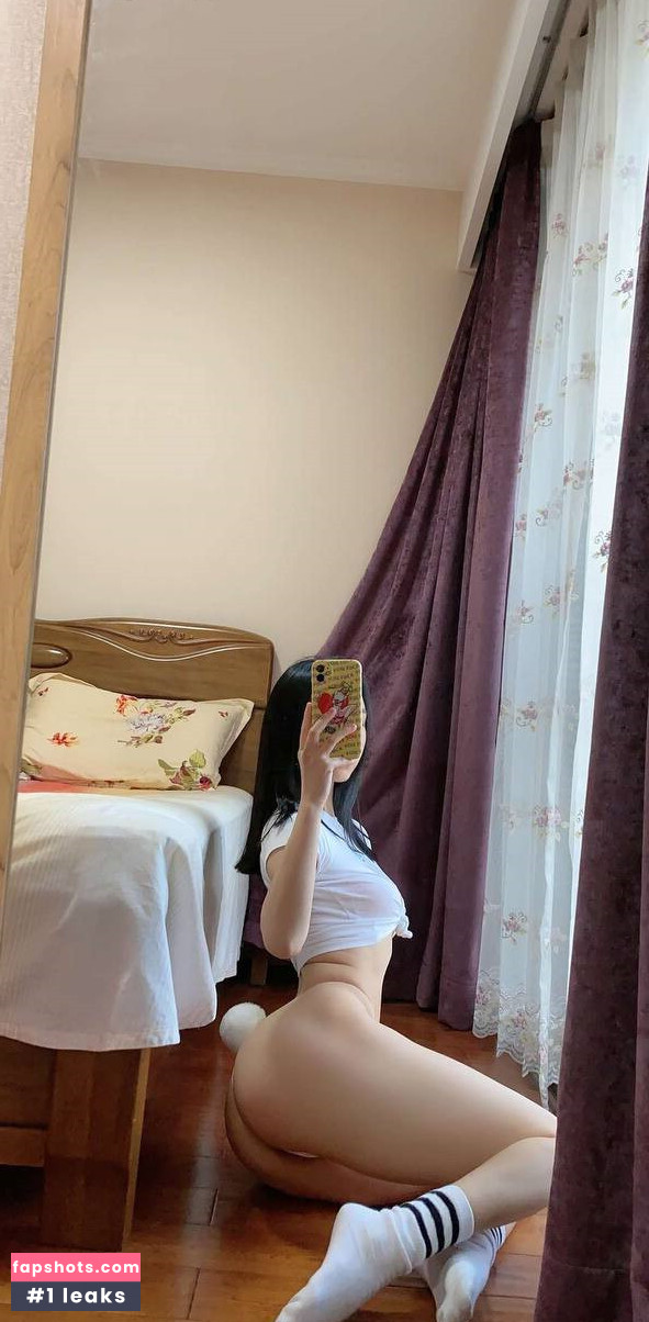 QiaoniuTT gallery photo #791