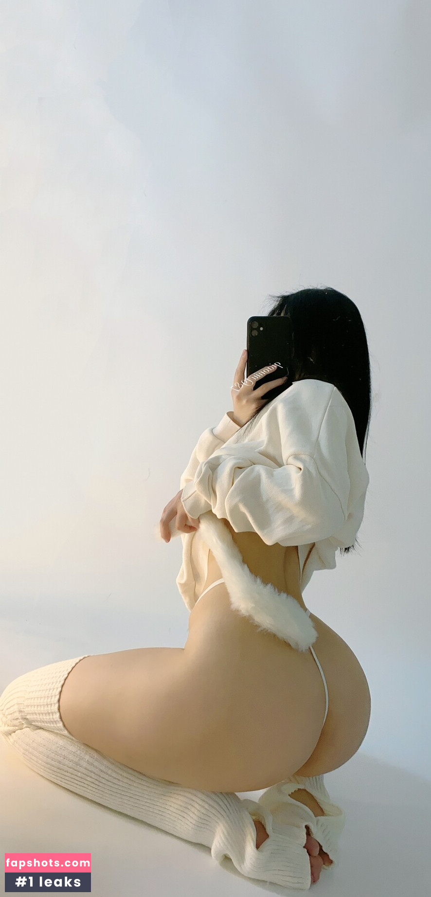 QiaoniuTT gallery photo #792