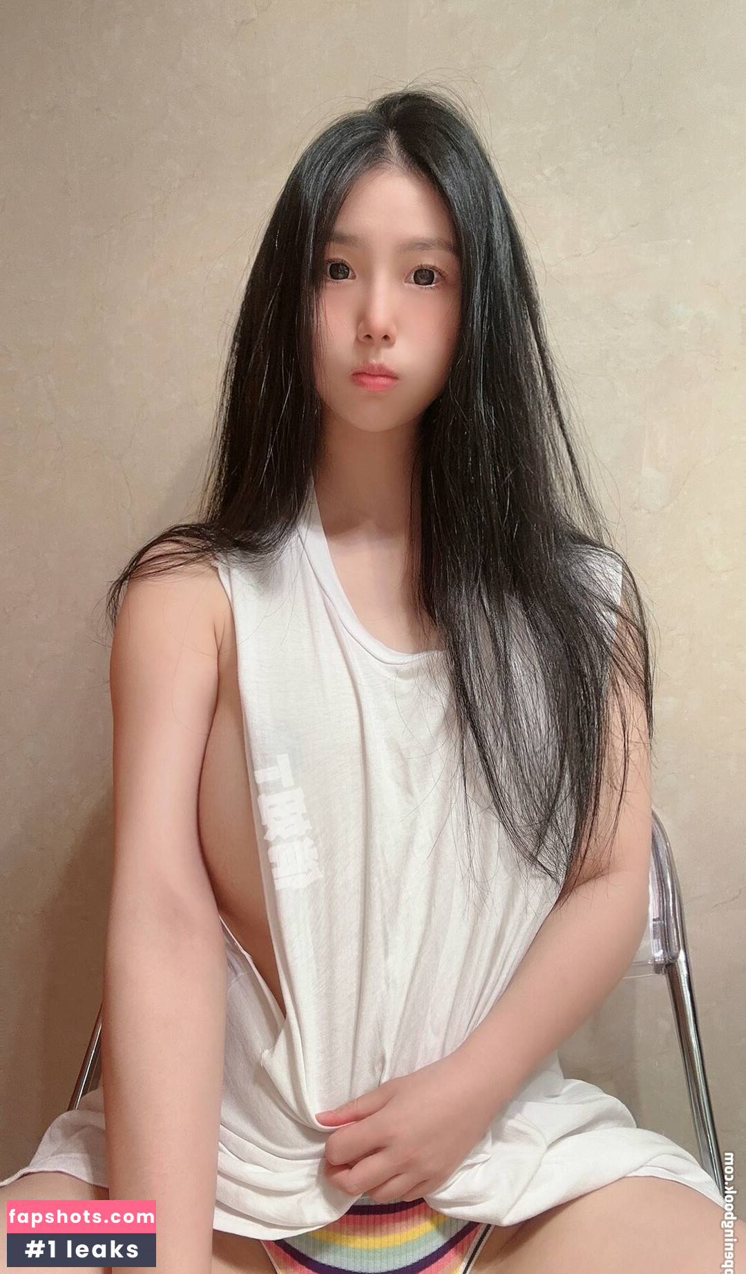 QiaoniuTT gallery photo #806