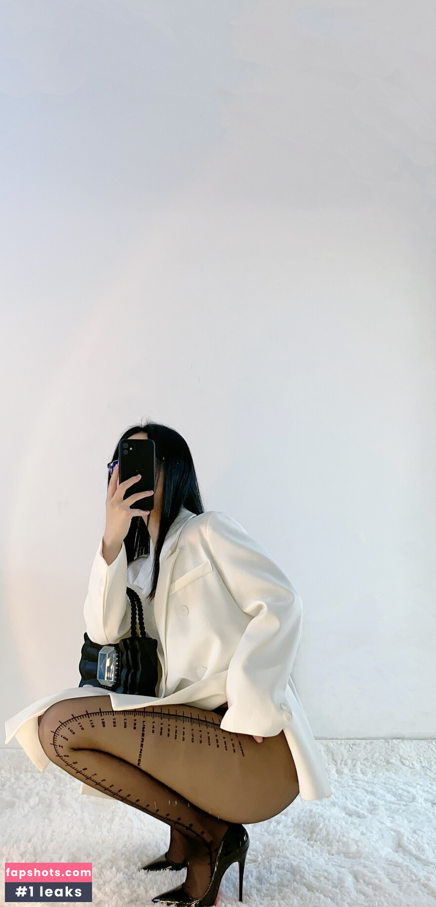 QiaoniuTT gallery photo #872