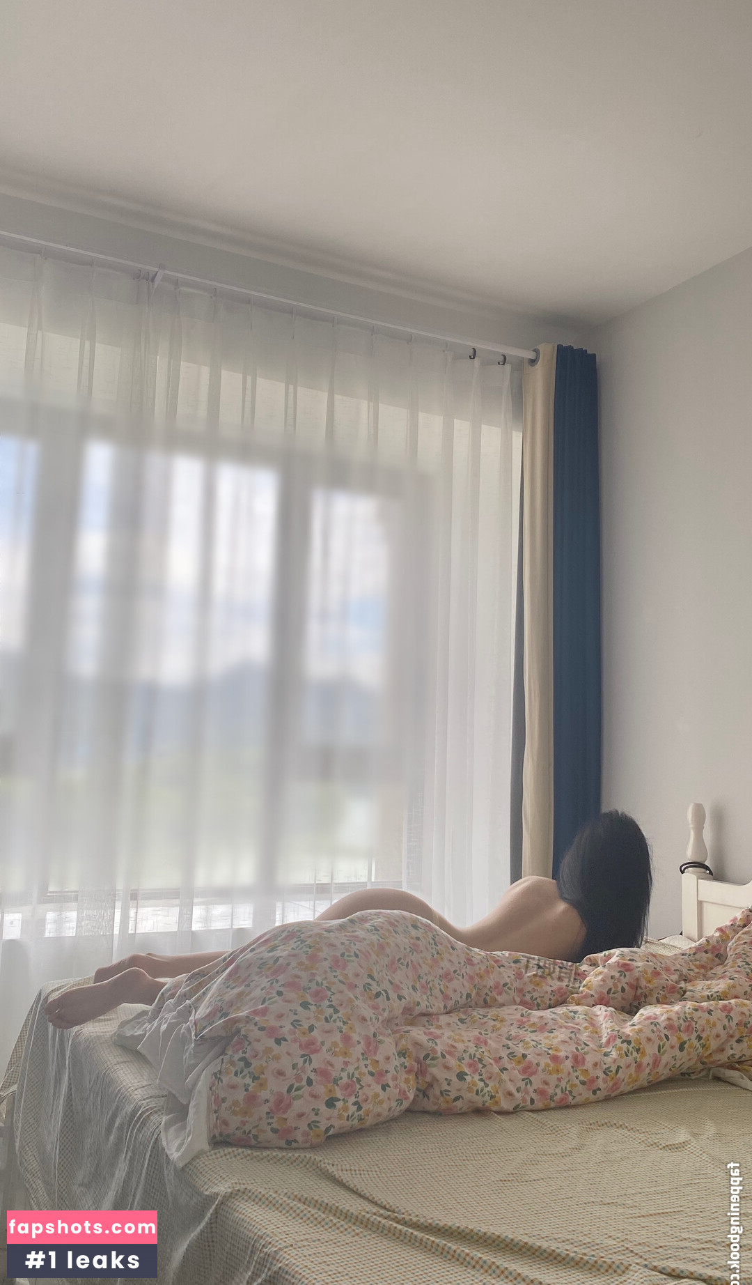 QiaoniuTT gallery photo #880