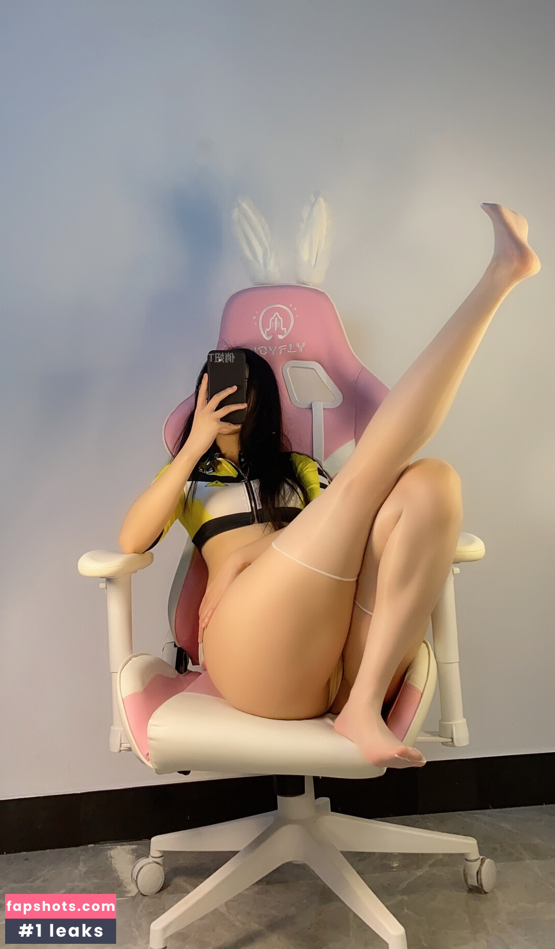 QiaoniuTT gallery photo #911