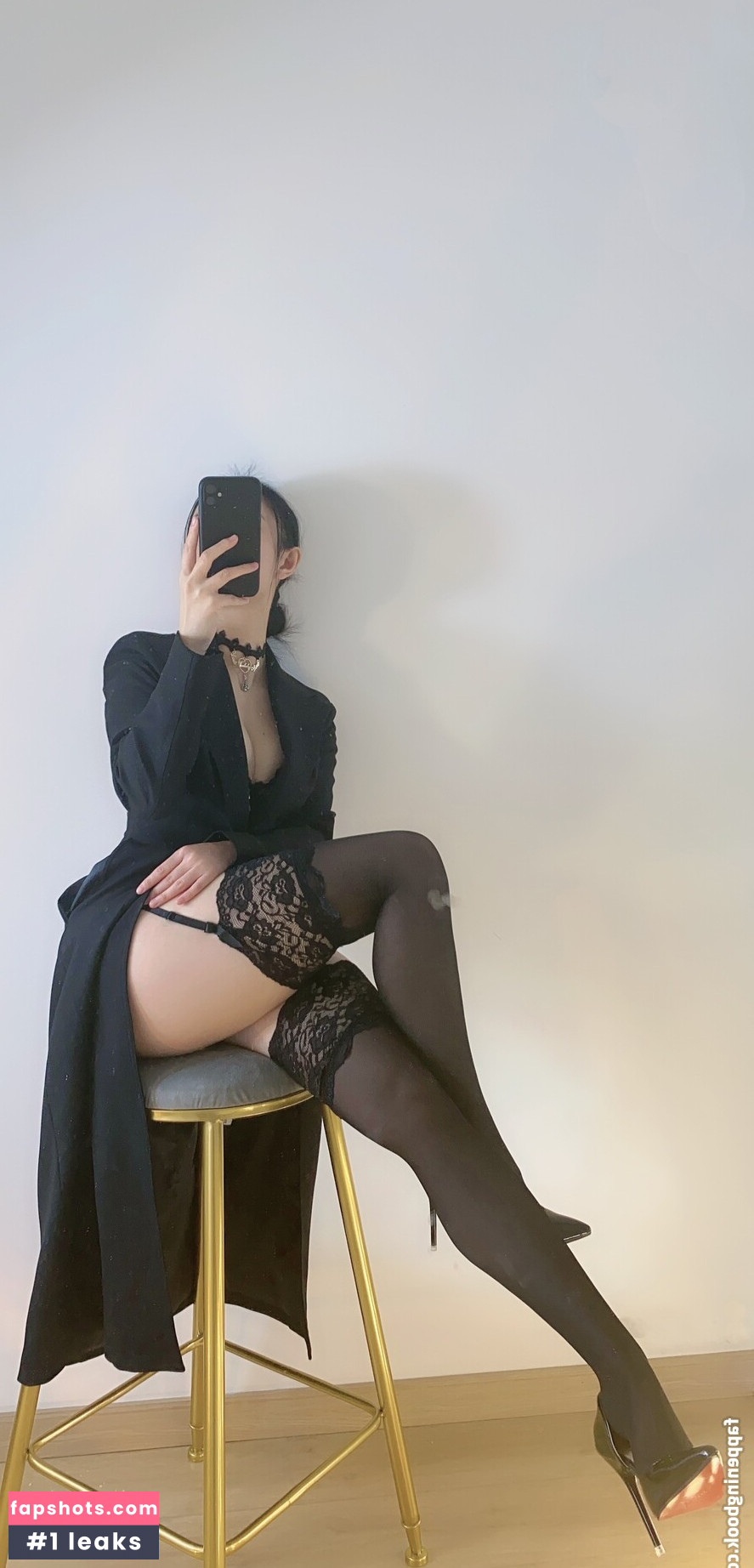 QiaoniuTT gallery photo #981