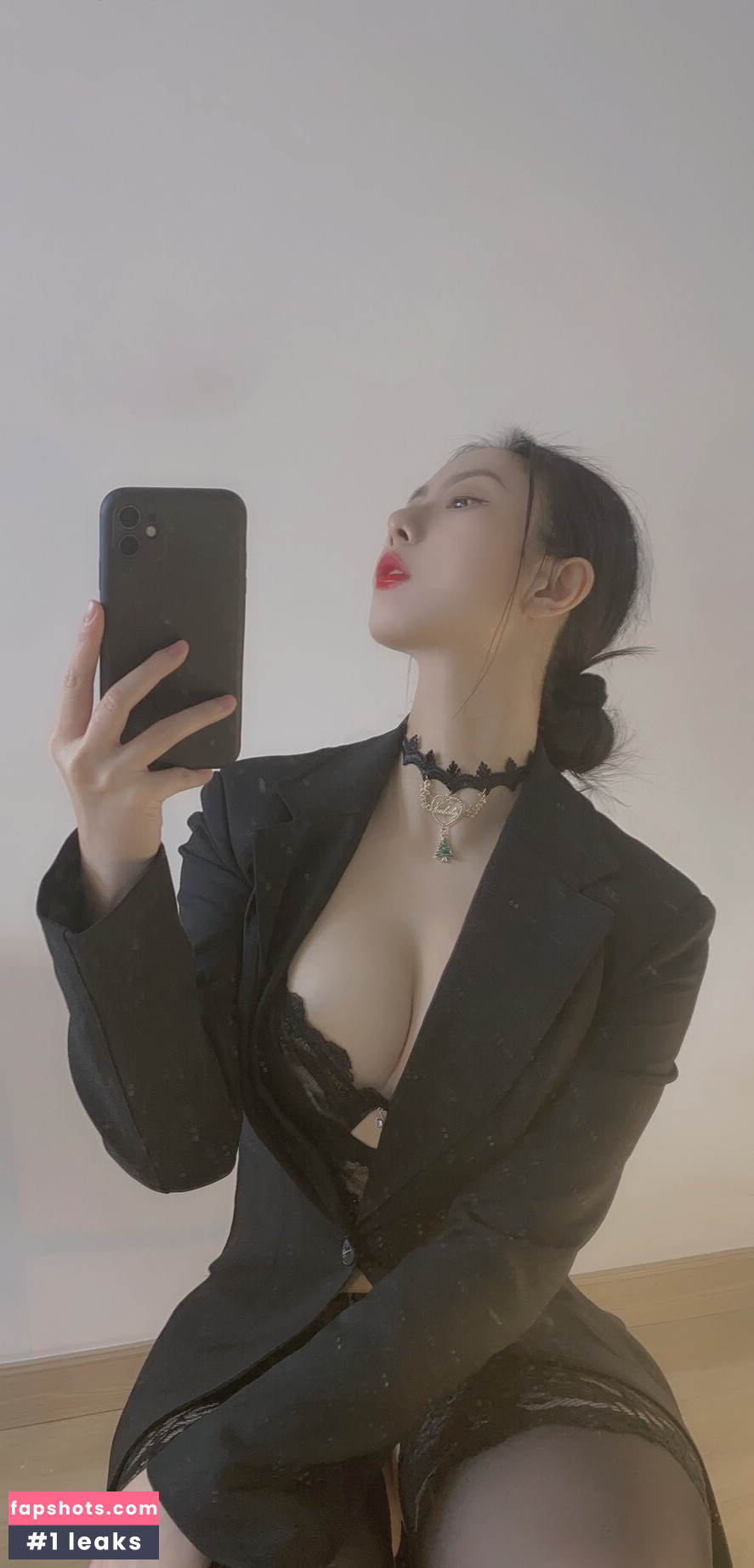 QiaoniuTT gallery photo #996