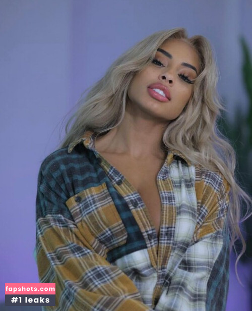 Qimmah Russo Nude Leaks OnlyFans Photos #1096 - LeakJerk