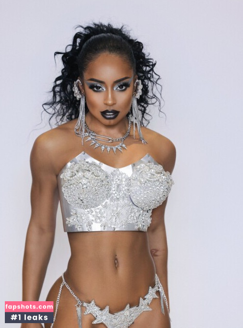 Qimmah Russo gallery photo #1224