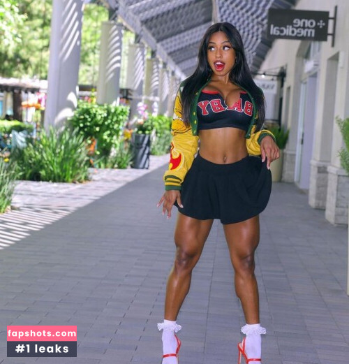 Qimmah Russo gallery photo #1274