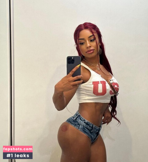 Qimmah Russo gallery photo #1302