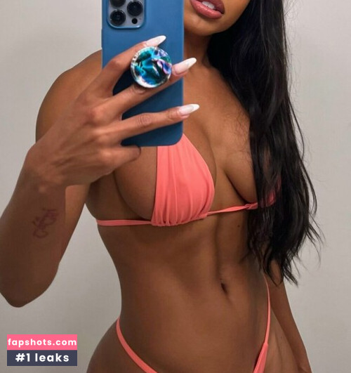 Qimmah Russo gallery photo #1323