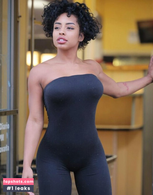 Qimmah Russo gallery photo #1331