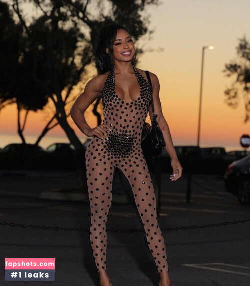 Qimmah Russo gallery photo #1343