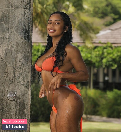 Qimmah Russo gallery photo #1375