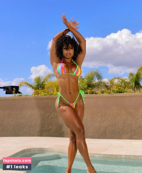 Qimmah Russo gallery photo #1426