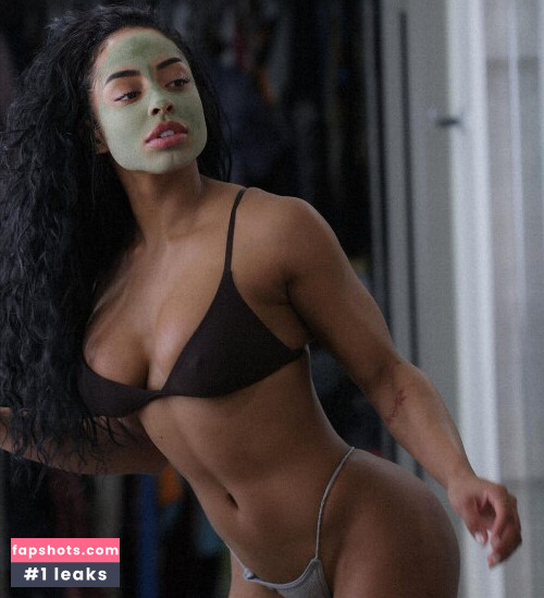 Qimmah Russo gallery photo #1451