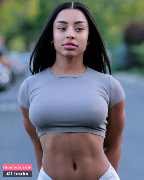 Qimmah Russo gallery photo #1477