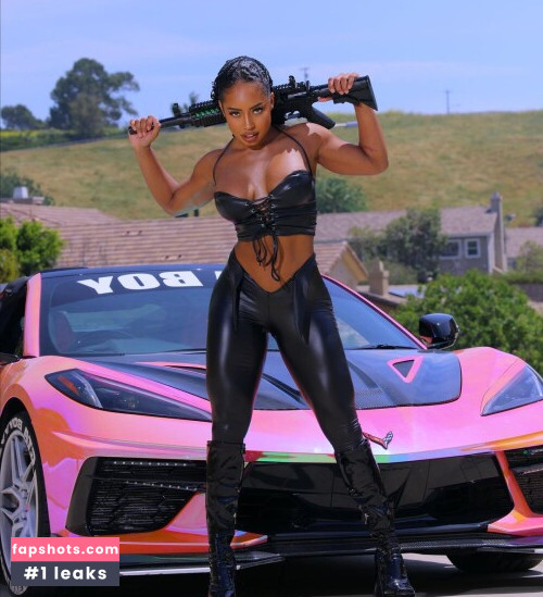 Qimmah Russo gallery photo #1541