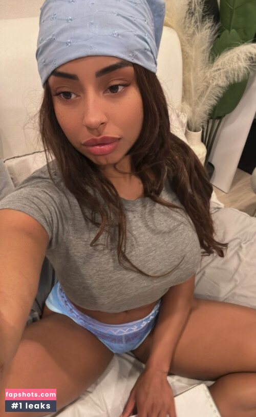 Qimmah Russo gallery photo #1543