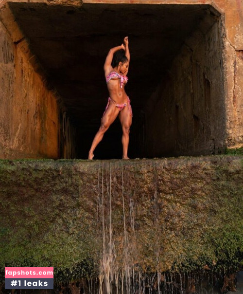 Qimmah Russo gallery photo #1579