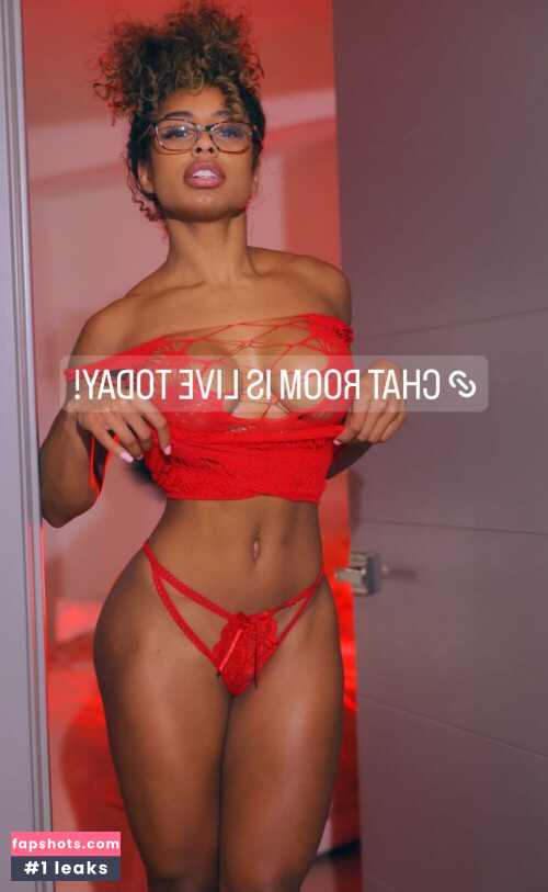 Qimmah Russo gallery photo #1596